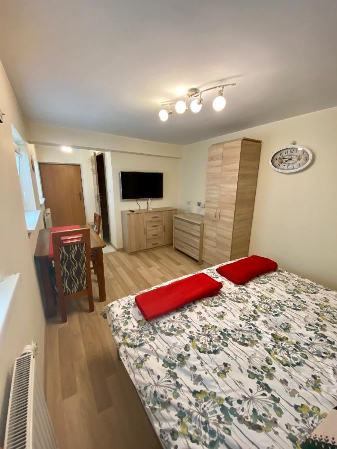 Osrodek Wczasowo-Kolonijny Gron Bed and Breakfast Biały Dunajec Exteriör bild