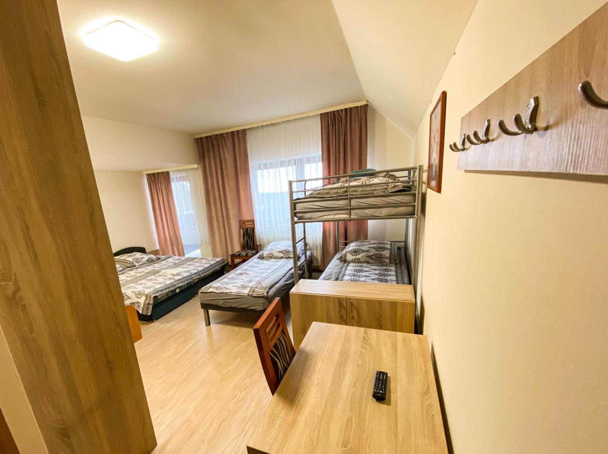 Osrodek Wczasowo-Kolonijny Gron Bed and Breakfast Biały Dunajec Exteriör bild